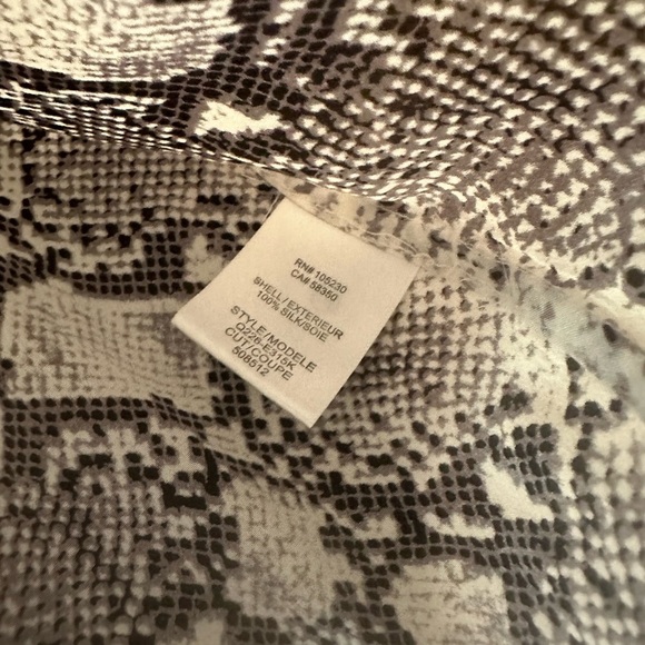 EQUIPMENT
Snakeskin Print Silk Slim Fit Shirt (21) - Picture 6 of 9